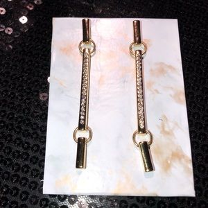 Nice and Bella earring